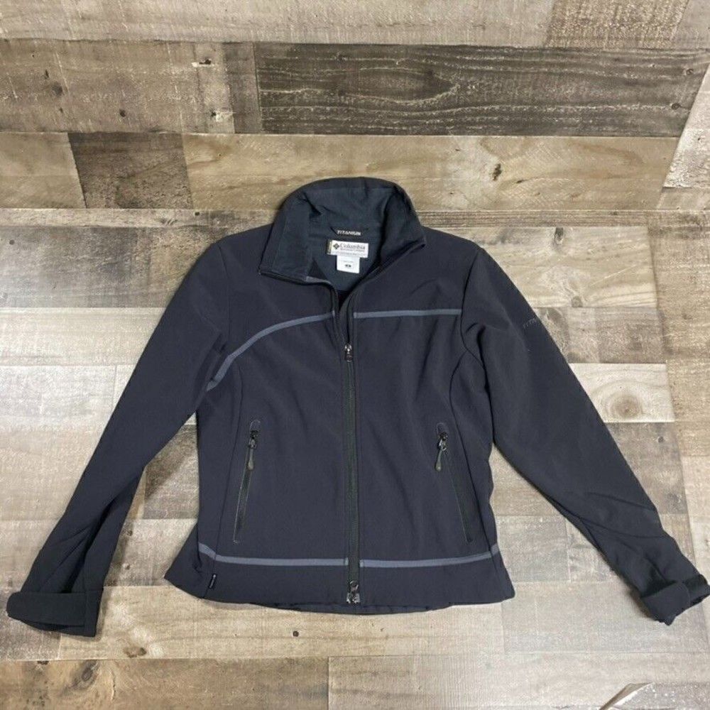 Columbia Titanium Women's Sz Small Black and Gray Softshell Mock Neck Jacket
